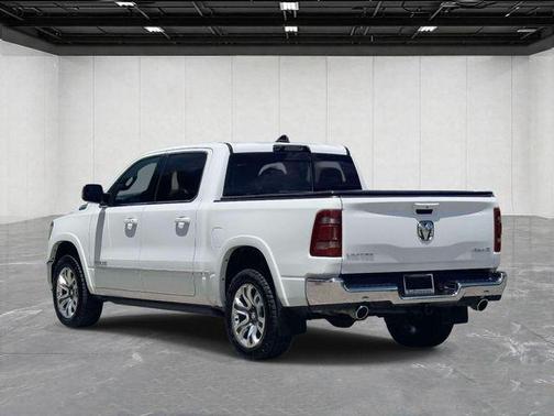 Bright White Clearcoat 2023 RAM 1500 Limited