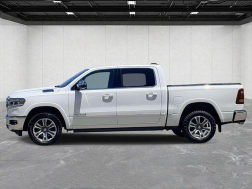 Bright White Clearcoat 2023 RAM 1500 Limited