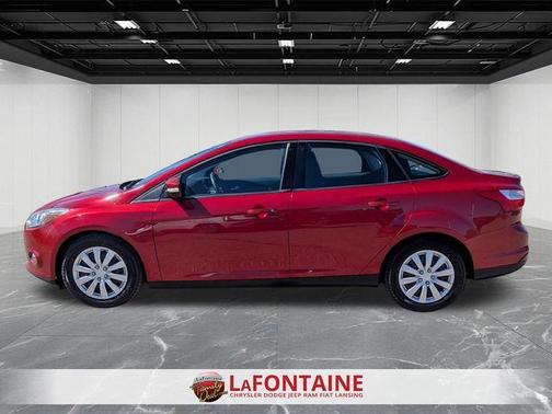 Red Candy Metallic Tinted Clearcoat 2012 Ford Focus SE