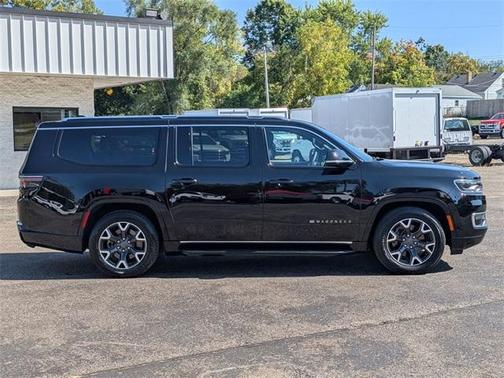 2024 Jeep Wagoneer L Series III