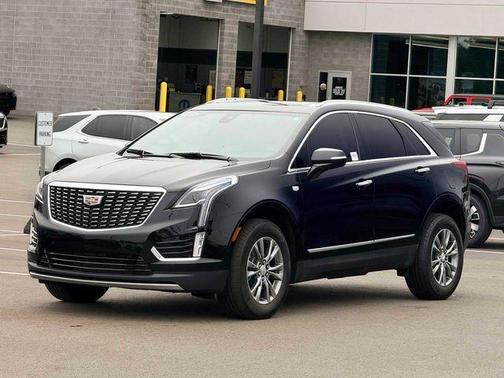 Black Metallic 2023 Cadillac XT5 Premium Luxury
