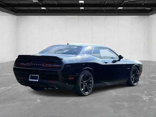 Pitch Black Clearcoat 2021 Dodge Challenger R/T