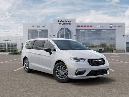 Bright White Clearcoat 2026 Chrysler Pacifica Select