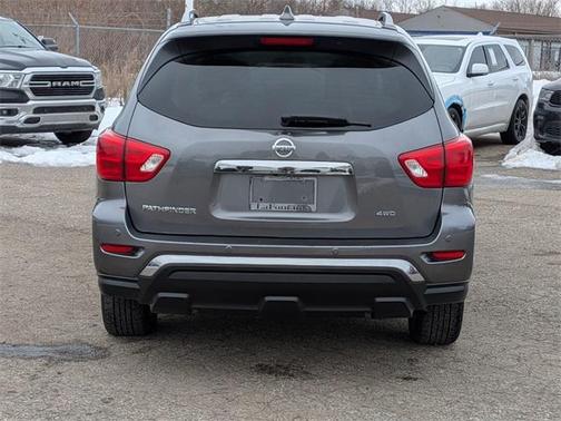 2019 Nissan Pathfinder S
