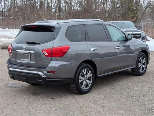 2019 Nissan Pathfinder S