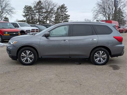 2019 Nissan Pathfinder S