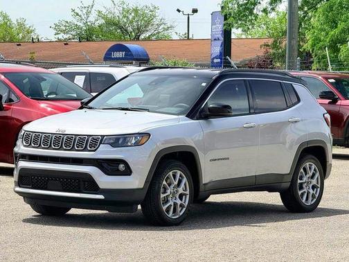Silver Zynith 2025 Jeep Compass Limited