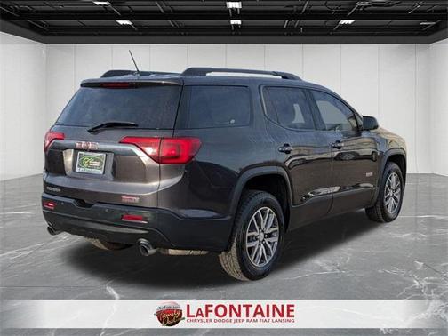 2017 GMC Acadia SLE-2