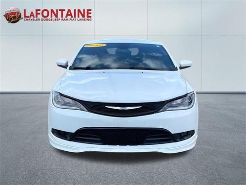2016 Chrysler 200 S