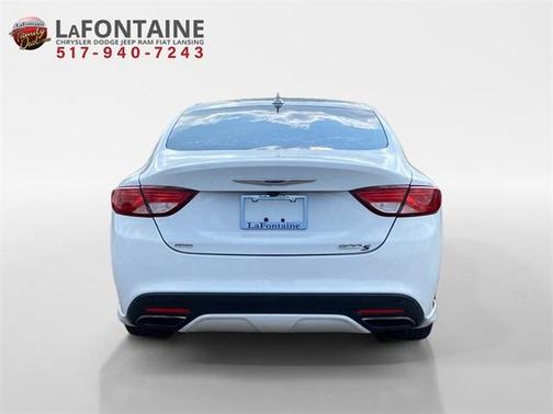 2016 Chrysler 200 S