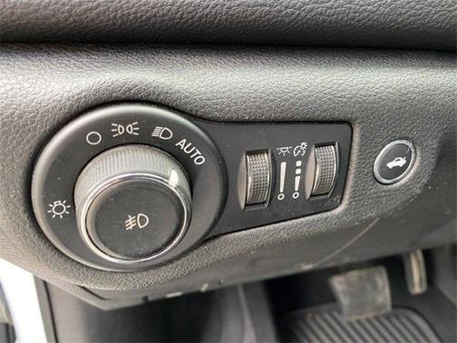 2016 Chrysler 200 S