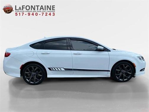 2016 Chrysler 200 S
