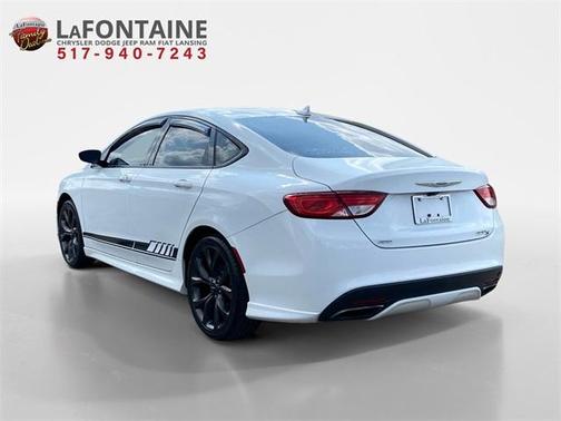 2016 Chrysler 200 S