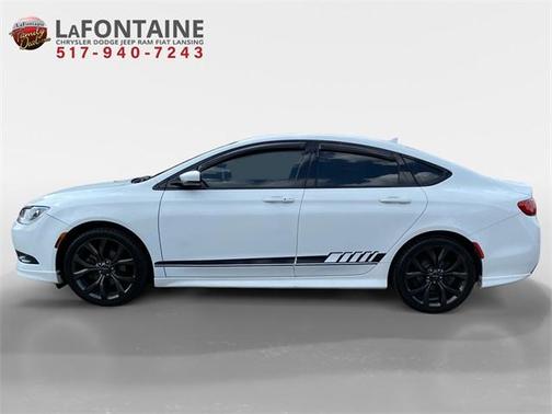 2016 Chrysler 200 S