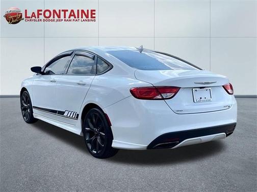 2016 Chrysler 200 S