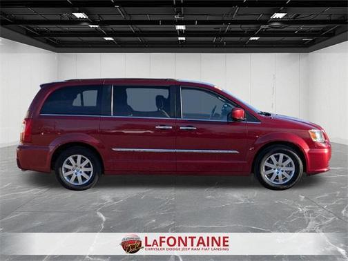 2015 Chrysler Town & Country Touring