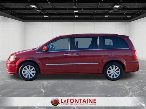 2015 Chrysler Town & Country Touring