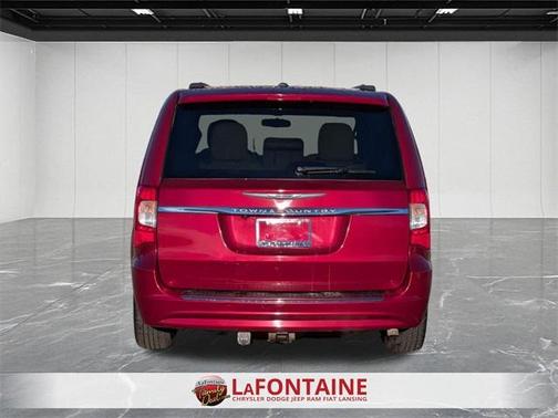 2015 Chrysler Town & Country Touring