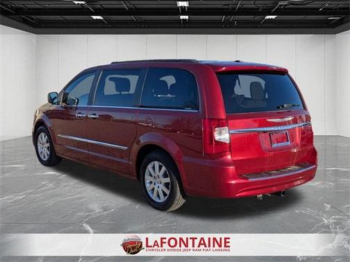 2015 Chrysler Town & Country Touring