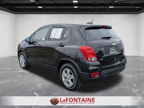 Mosaic Black Metallic 2020 Chevrolet Trax LS