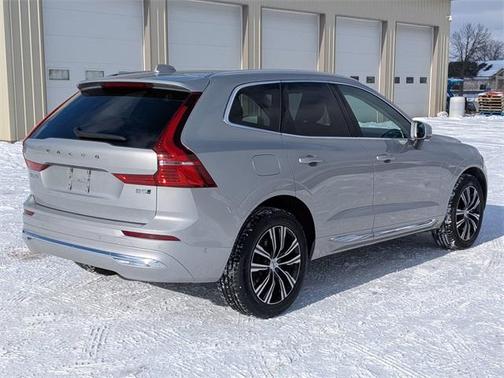 2022 Volvo XC60 B5 Inscription