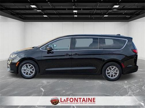 2024 Chrysler Pacifica Touring-L
