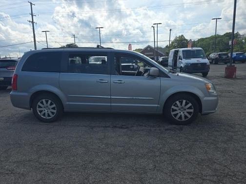 2015 Chrysler Town & Country Touring