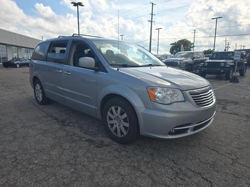 2015 Chrysler Town & Country Touring