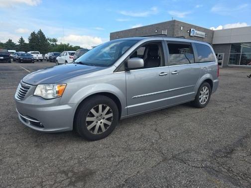 2015 Chrysler Town & Country Touring