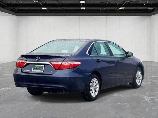Pearl 2016 Toyota Camry LE