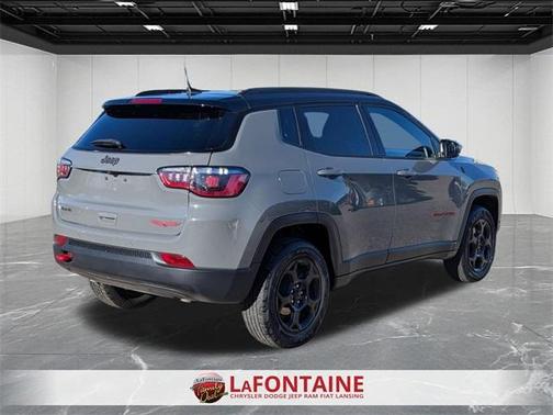 2023 Jeep Compass Trailhawk