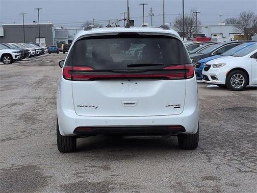 2026 Chrysler Pacifica Limited