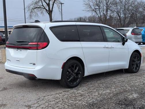 2026 Chrysler Pacifica Limited