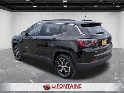 Diamond Black 2024 Jeep Compass Limited