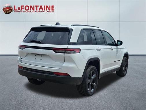 2025 Jeep Grand Cherokee Laredo