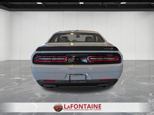 Smoke 2022 Dodge Challenger R/T Scat Pack