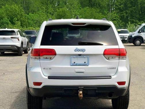 Bright White Clearcoat 2015 Jeep Grand Cherokee Laredo