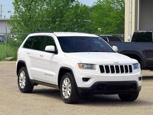 Bright White Clearcoat 2015 Jeep Grand Cherokee Laredo