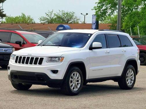 Bright White Clearcoat 2015 Jeep Grand Cherokee Laredo