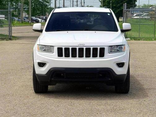Bright White Clearcoat 2015 Jeep Grand Cherokee Laredo