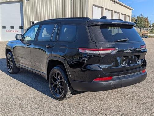 2024 Jeep Grand Cherokee L Laredo