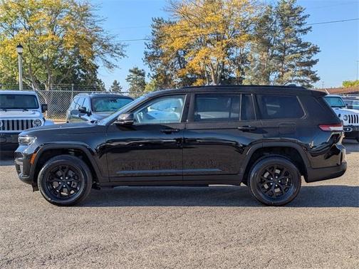 2024 Jeep Grand Cherokee L Laredo