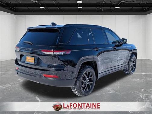 2024 Jeep Grand Cherokee Laredo