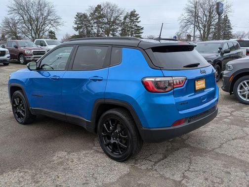 2023 Jeep Compass Altitude