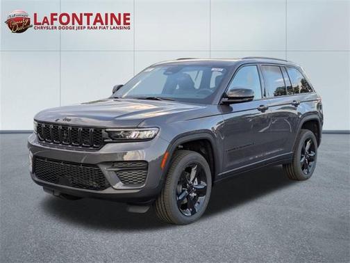 2025 Jeep Grand Cherokee Laredo