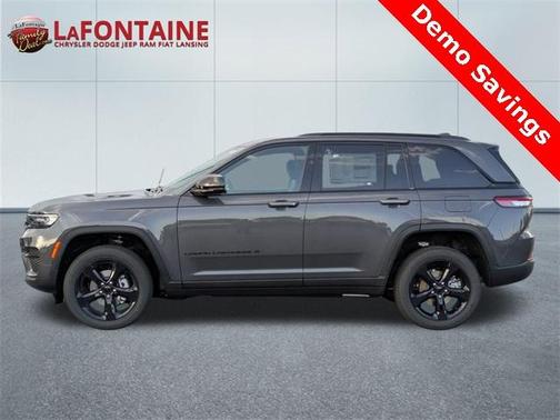 2025 Jeep Grand Cherokee Laredo