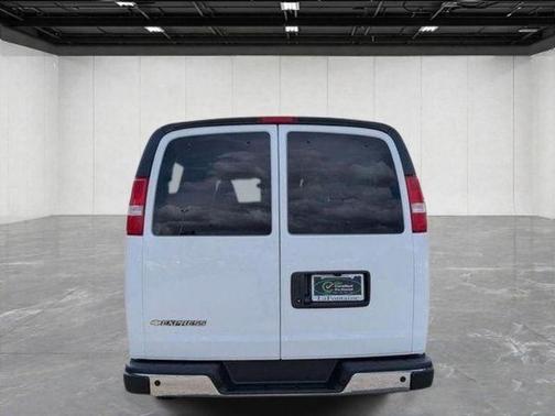 Summit White 2025 Chevrolet Express 3500 LT