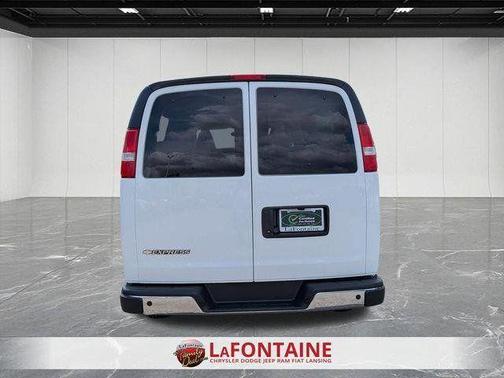 Summit White 2025 Chevrolet Express 3500 LT