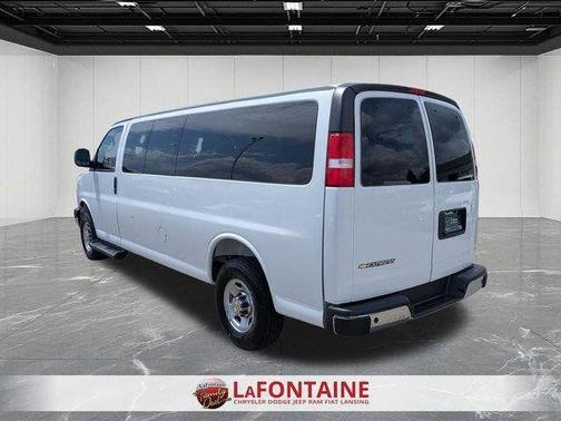 Summit White 2025 Chevrolet Express 3500 LT