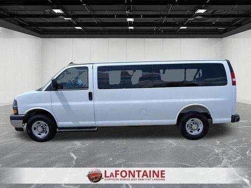 Summit White 2025 Chevrolet Express 3500 LT